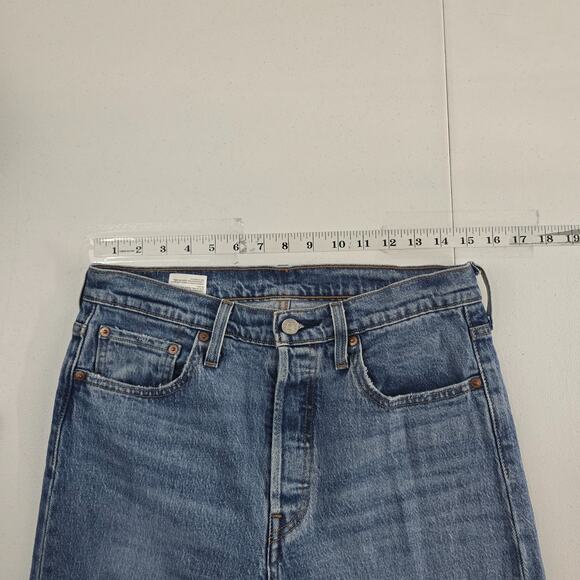 Levi's 501 button fly jeans blue denim womens 29x28 light wash 6679 - Picture 4 of 11